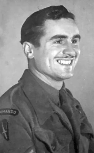 13 MAXWELL Roy Welch Fusiliers attd 4 Commando