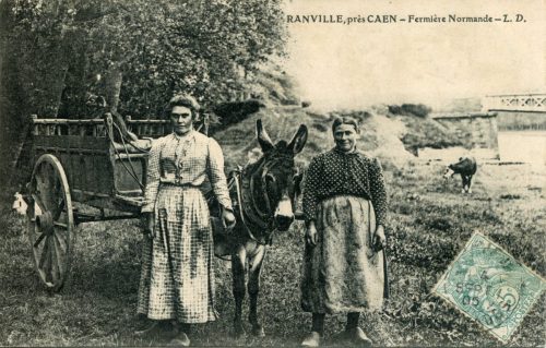 image L02 036R-Ranville - Fermière normande - Carte postale du 04 09 05