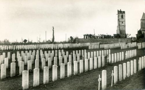 image-B10-Ranville-Cimetiere-des-Airbornes